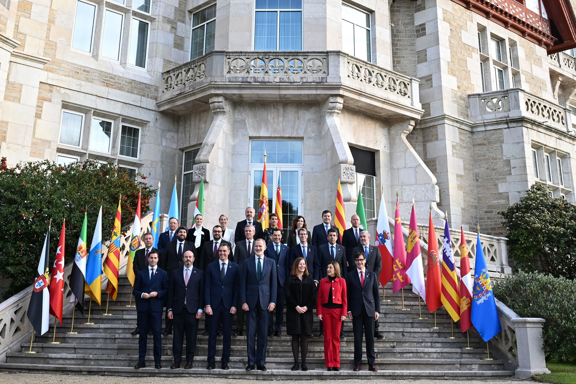 241213-conferencia-presidentes-autonomicos Foto de familia de la XXVII Conferencia de Presidentes Autonómicos. | Pool Moncloa | Palacio de la Magdalena, Santander