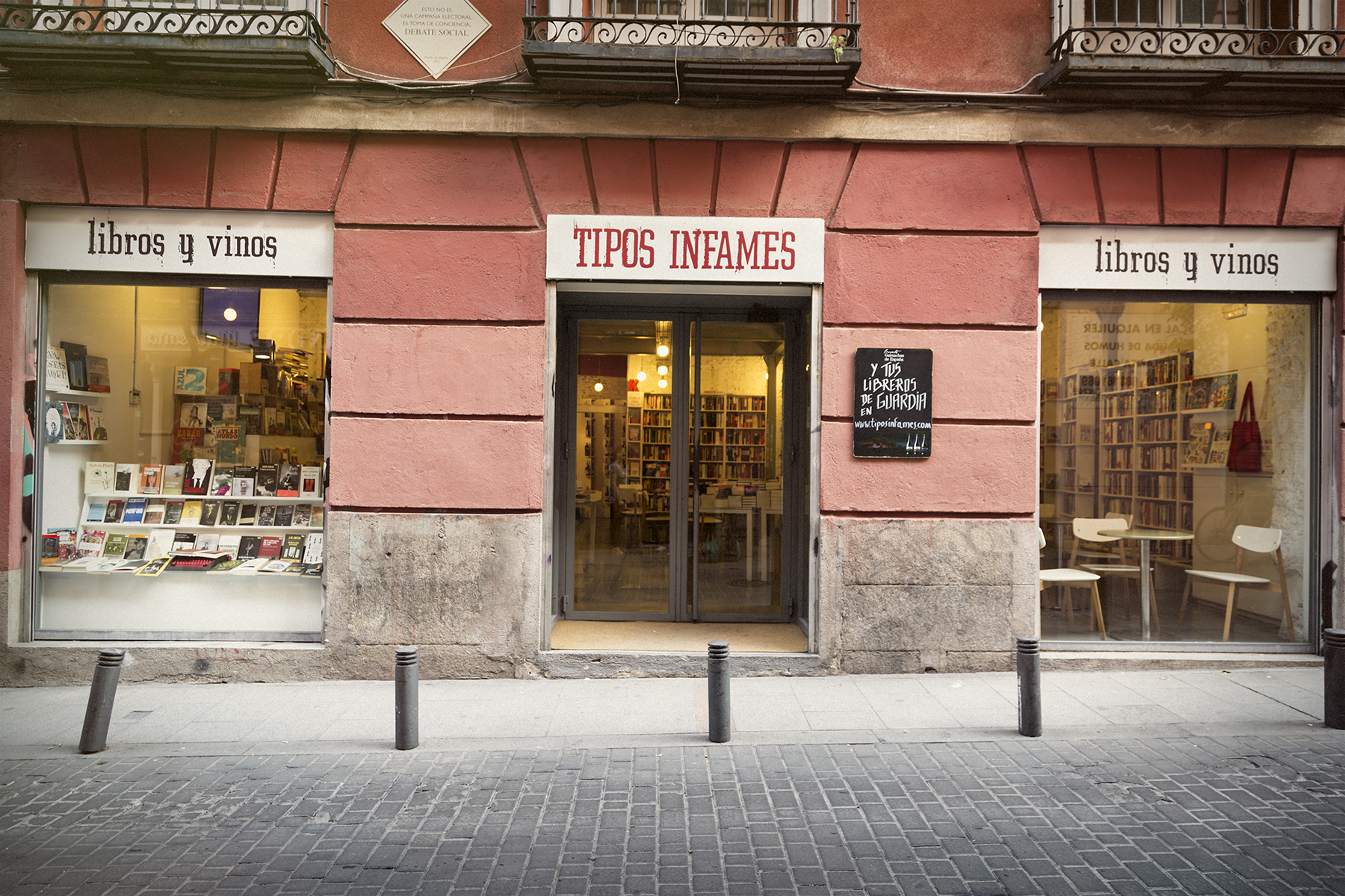 TIPOS_INFAMES_OK La Librería Tipos Infames, en la calle San Joaquín, 3, de Madrid. Este espacio cultural ha anunciado su cierre para mediados de febrero de 2026.